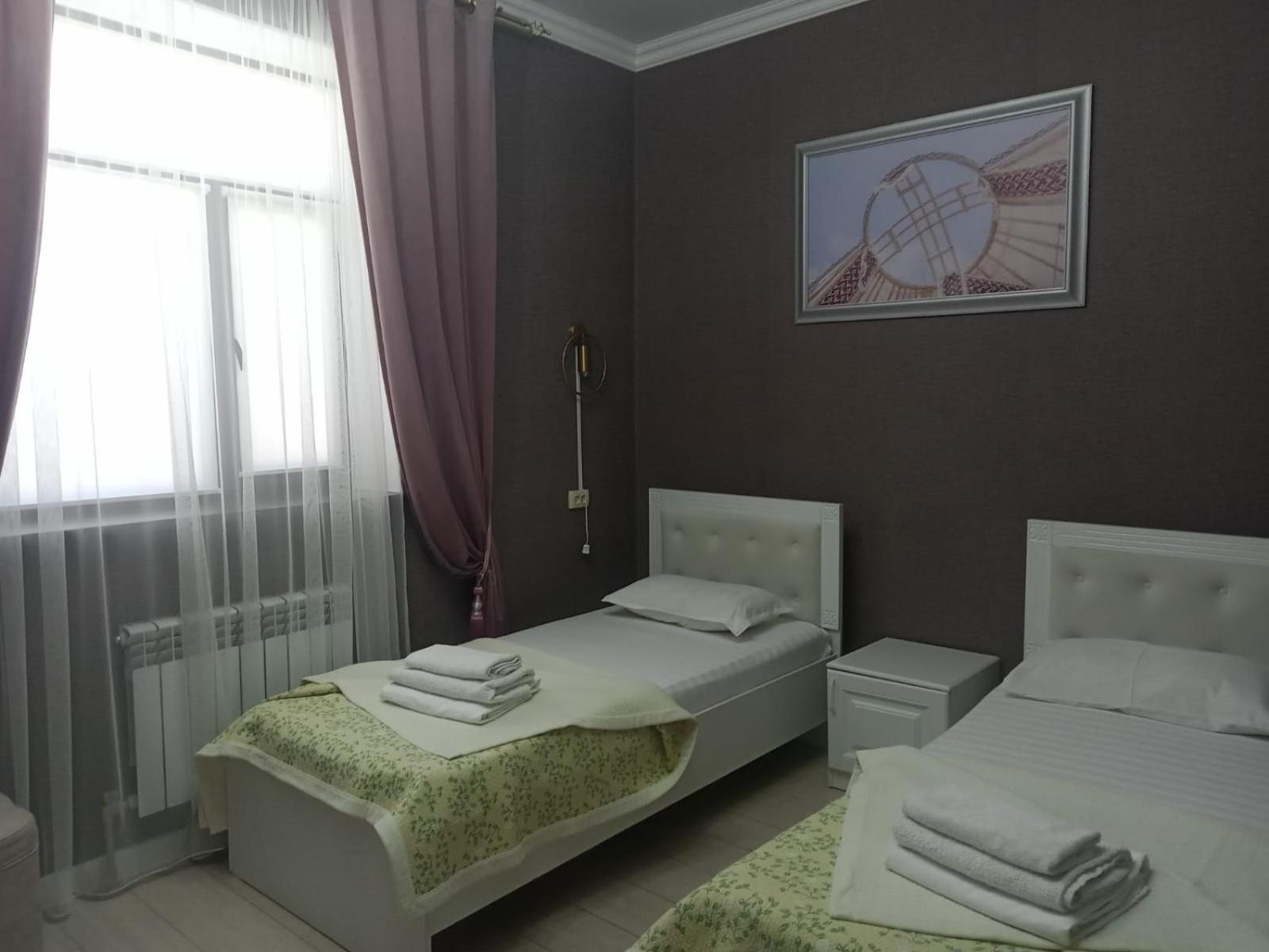 Keruen Deluxe Hotell Taraz Exteriör bild